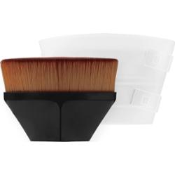 Lewer - skuteczny pędzel do nakładania podkładu