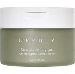 Needly Nasączone płatki tonujące, które koją i nawilżają wrażliwą skórę twarzy 70 szt.