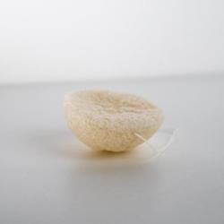 Naturalna gąbka konjac do mycia twarzy Mohani
