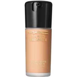 MAC Cosmetics Studio Radiance Serum-Powered Foundation Nw22