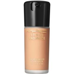MAC Cosmetics Studio Radiance Serum-Powered Foundation Nw30