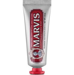 Marvis The Mints Cinnamon pasta do zębów smak Cinnamon-Mint 25 ml