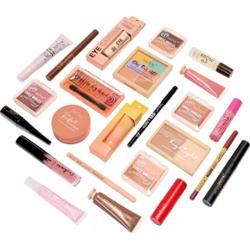Technic Cosmetic Countdown Kalendarz Adwentowy z 24 Kosmetykami Dla Kobiety