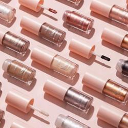 Pupa Vamp! Liquid Eyeshadow Błyszczący Cień Do Powiek w Płynie 001 Snow