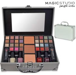 Magiczne kolorowe studio idealny podróżnik