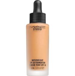 Mac Studio Waterweight Foundation SPF 30 - Podkład w płynie 30 ml NC45