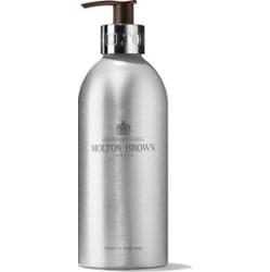 Molton Brown Żel pod prysznic Coastal Cypress & Sea Fennel Infinite w butelce 400 ml