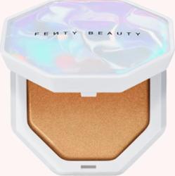 Fenty beauty Demi`(Rozświetlacz) 4,5 g - Odcień: 06 Rich Hunnie