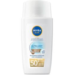NIVEA SUN Ultra Light lekki fluid tonujący SPF 50+ odcień Medium 40 ml